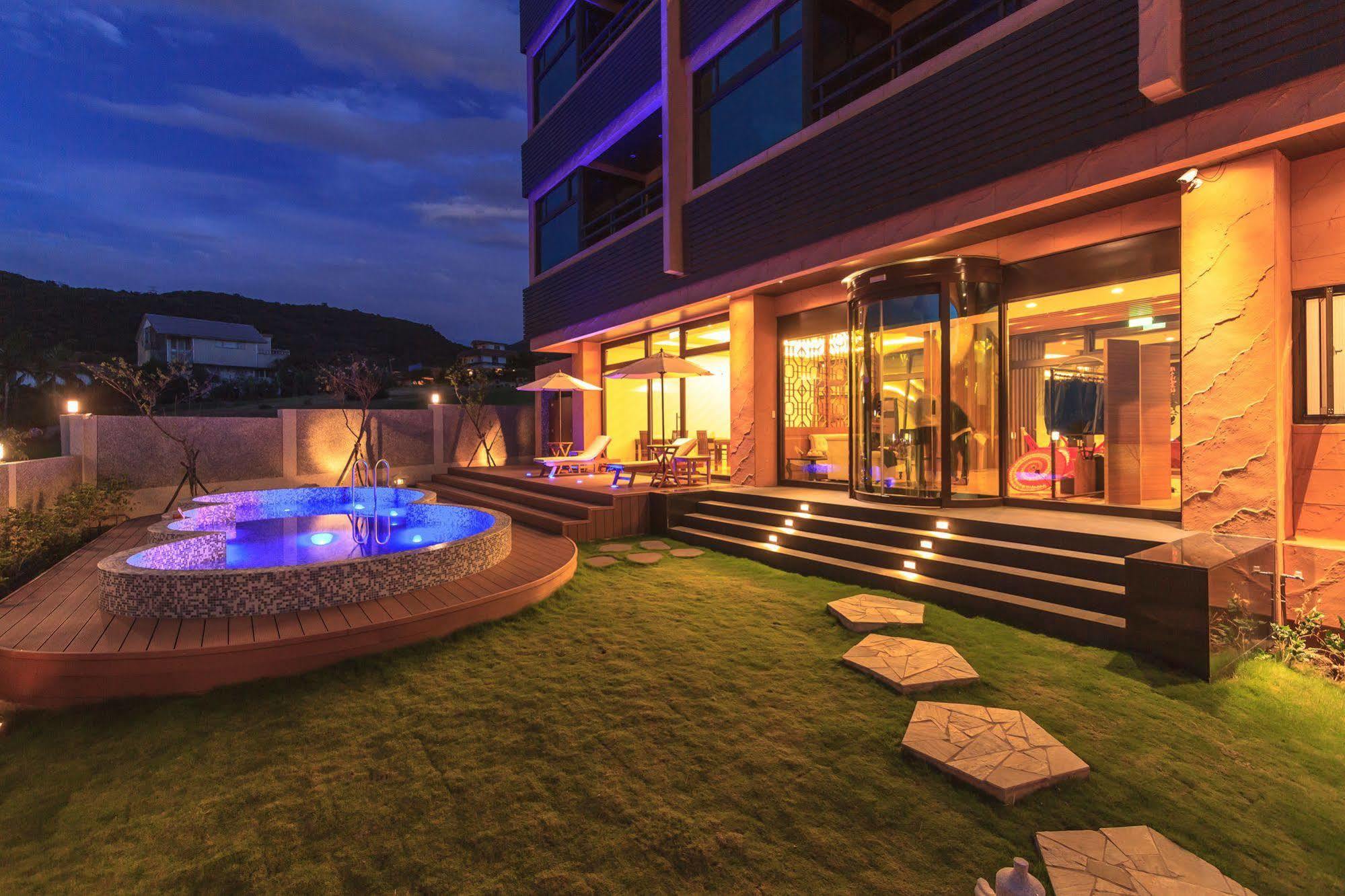 Moonlight Hotel